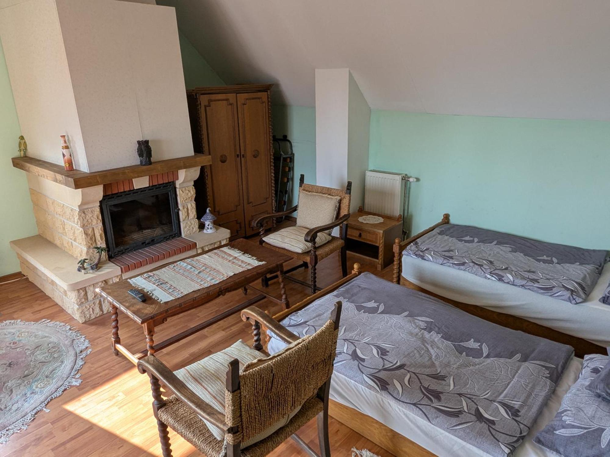Valeria Vendeghaz Apartment Budakalász Room photo