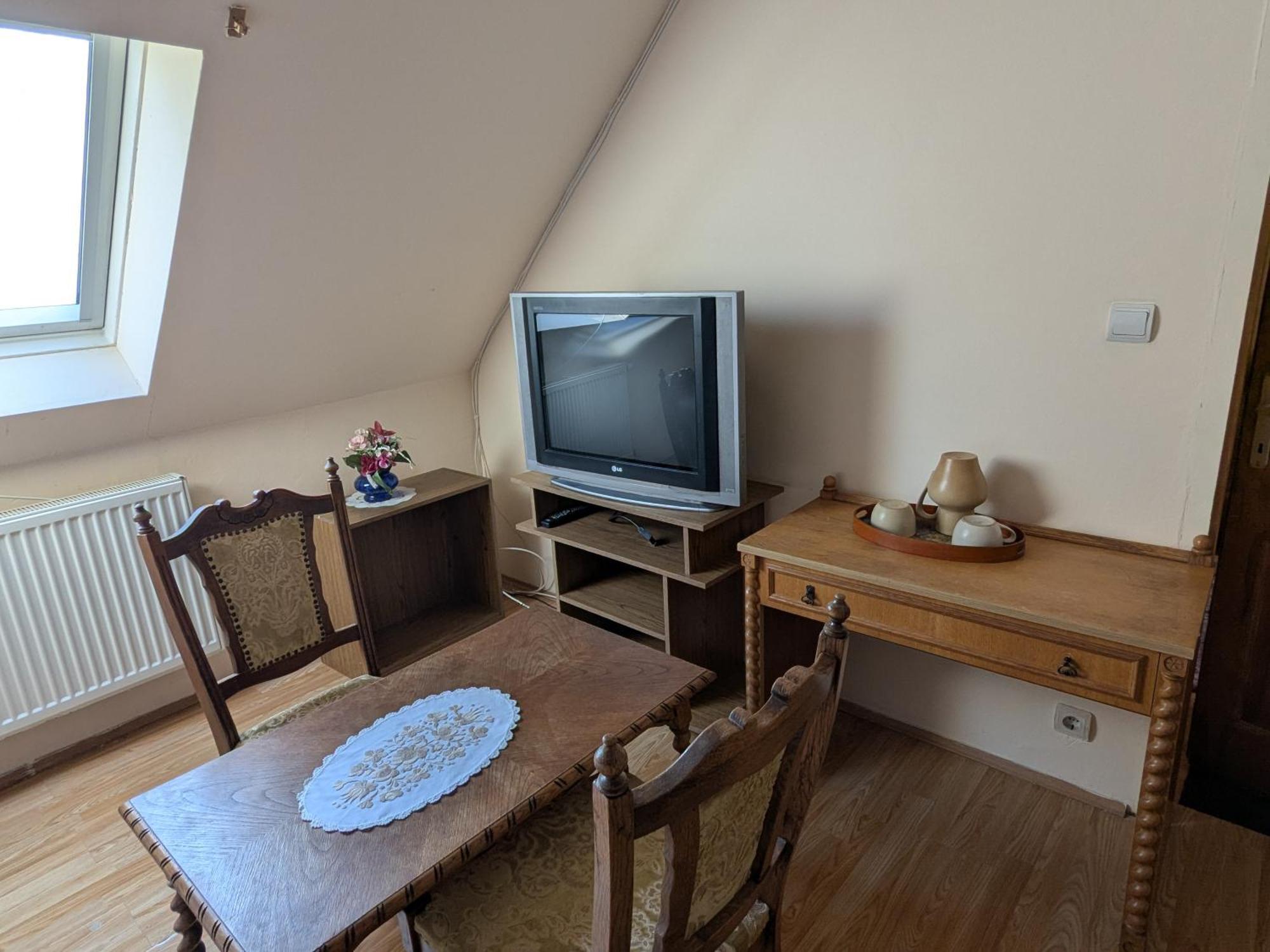 Valeria Vendeghaz Apartment Budakalász Room photo
